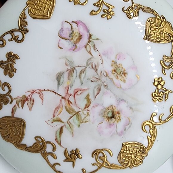 Antique Victorian Porcelain Trinket Box With Gold Gilt & Floral Design - Picture 5 of 12
